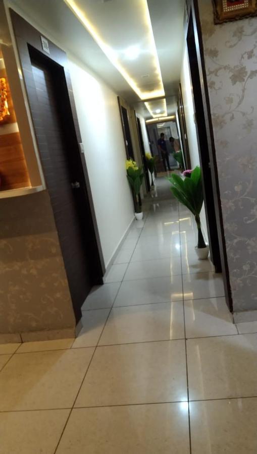 Hotel Atlanta Ahmedabad Buitenkant foto
